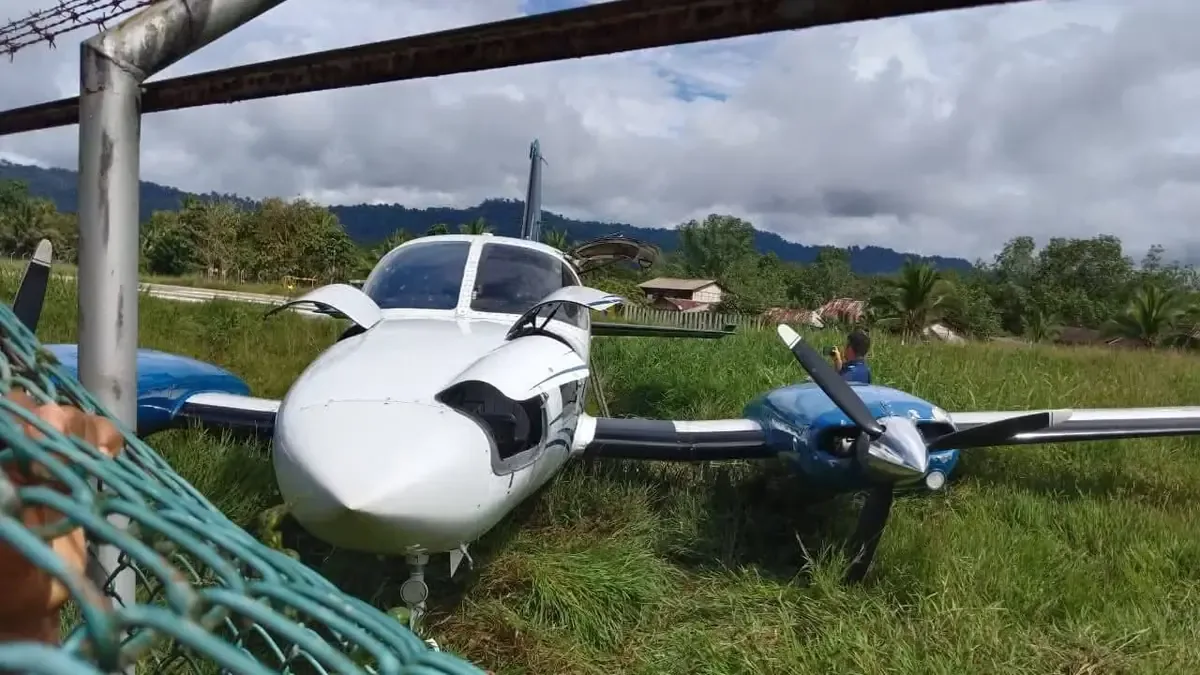 Un avión se salió de la pista, pero todos los ocupantes resultaron ilesos.