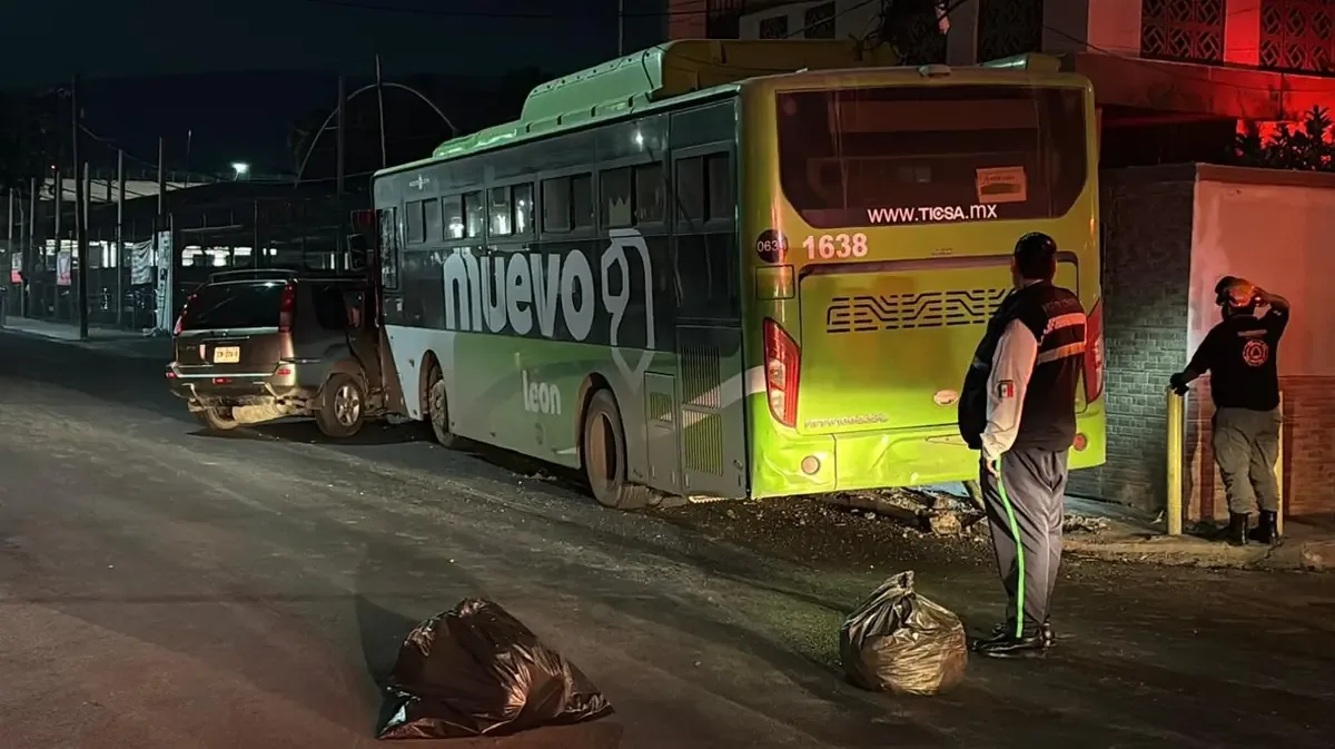 Un choque y una fuga de gas causaron momentos de alarma en el centro de la ciudad.