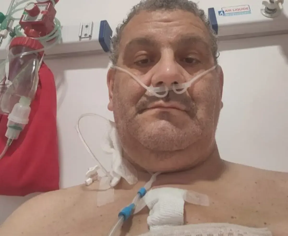 Alejandro Rega se muestra optimista tras una operación de diez horas en Bahía Blanca.