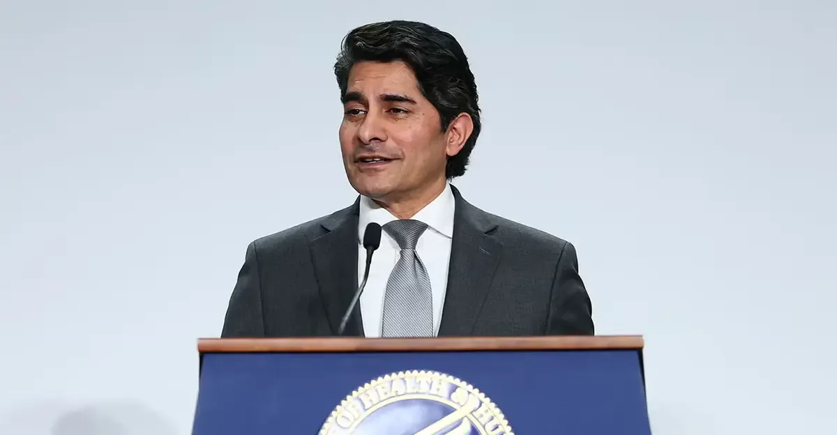 Un grupo de vigilancia solicita al IRS investigar la Fundación AMA por discriminación racial en sus becas.