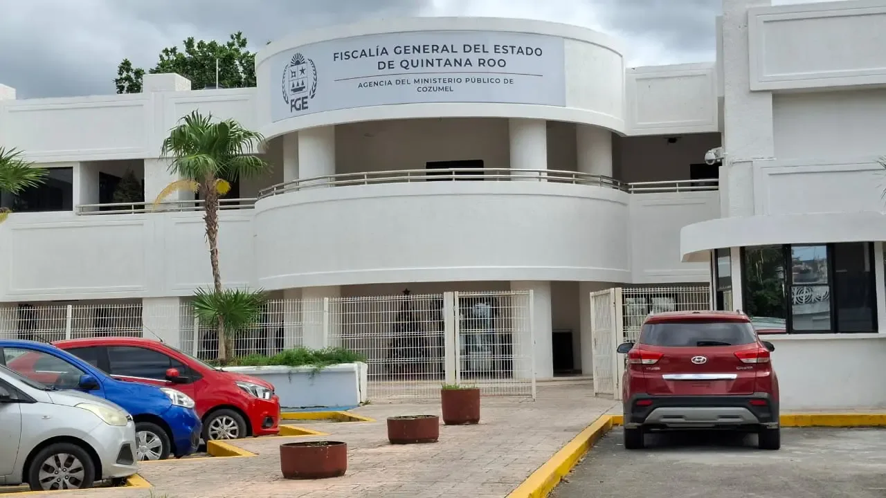 "Un habitante de Cozumel denuncia extorsión telefónica por un préstamo ficticio."