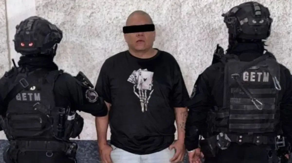 Un hombre de 41 años fue arrestado tras evadir una orden de alto en el parque industrial Microempresarios del Poniente.