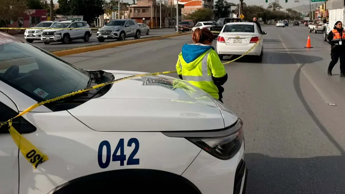 Un hombre de 65 años murió en su vehículo, lo que provocó una fuerte movilización de servicios de emergencia.