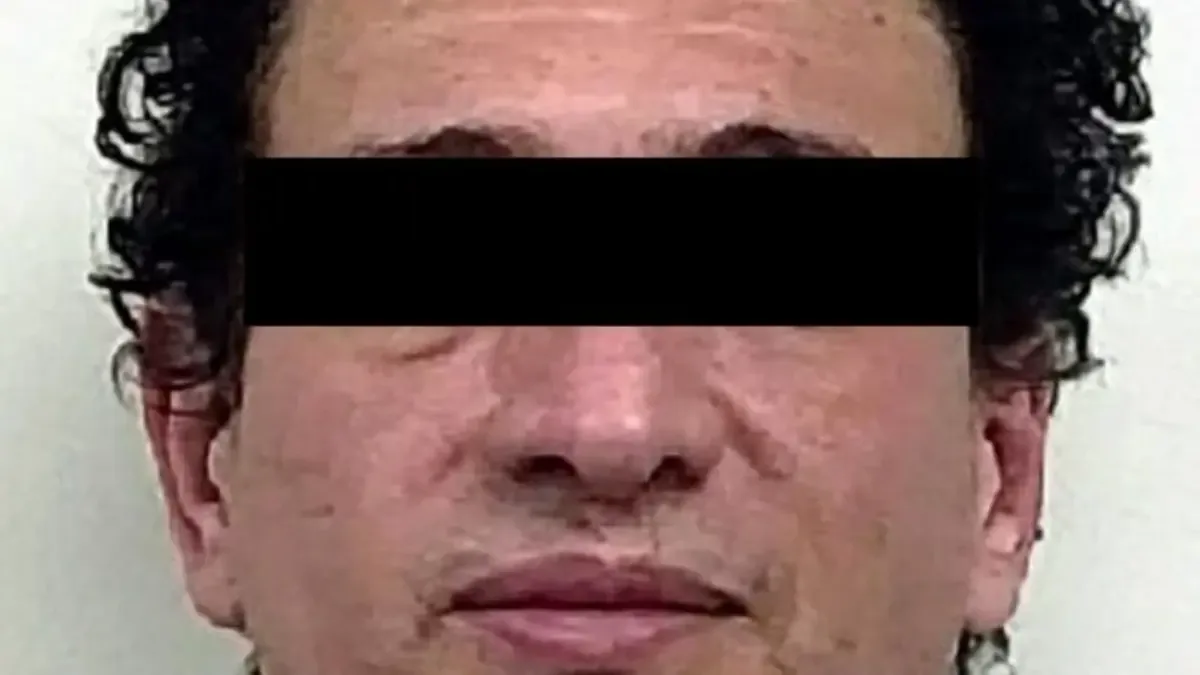 Un hombre enfrenta cargos por fraude al ofrecer aumentos de pensión sin cumplir su promesa en Nuevo León.
