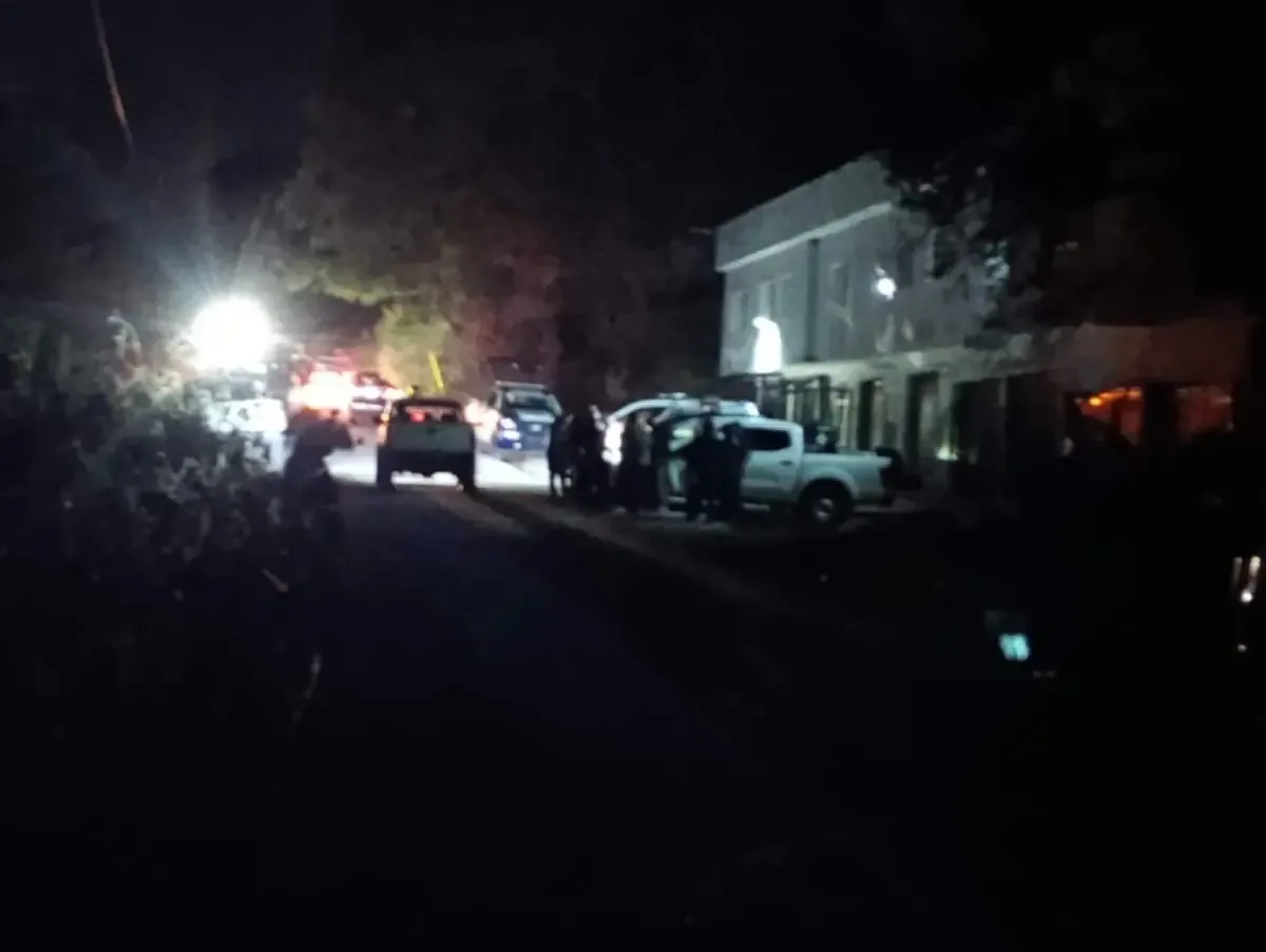 Un hombre fue hallado sin vida en la colonia Del Bosque, lo que genera preocupación por la seguridad en la zona.