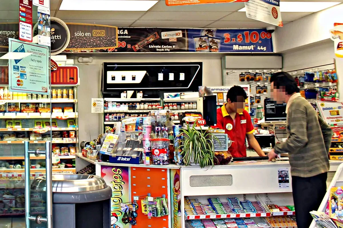 Un hombre vinculado a una serie de robos a OXXO fue detenido en La Paz.