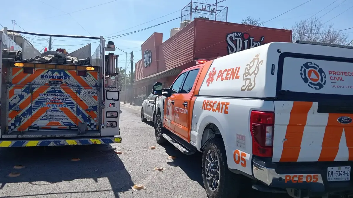 Un incendio en Spikes causó daños en la cocina; siete personas evacuadas sin lesiones.
