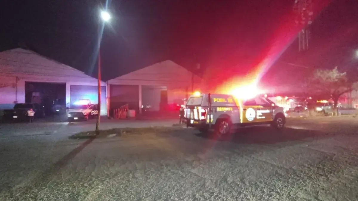 Un incendio en una bodega de Apodaca fue controlado sin que se reportaran lesionados, gracias a la rápida intervención de los vigilantes.