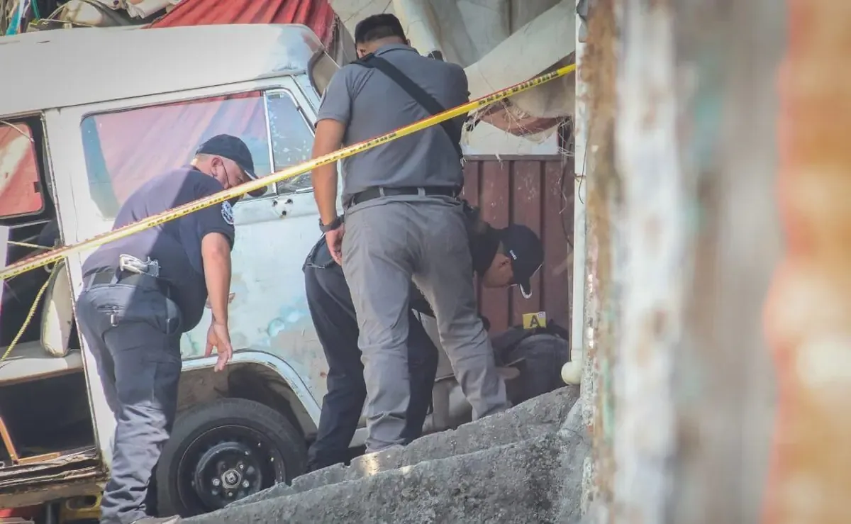 Un individuo de 40 años fue víctimas de disparos en la colonia San José de los Leones, generando alarma en la comunidad.