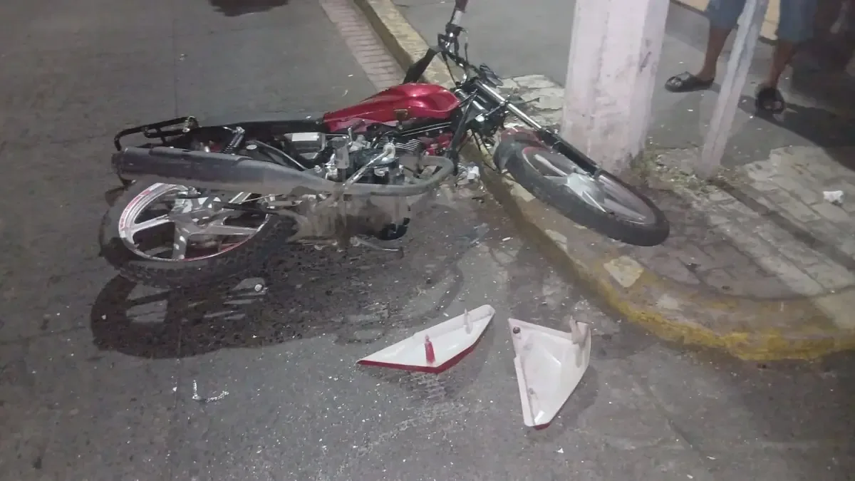 Un joven de 24 años pierde la vida en un trágico accidente de motocicleta.