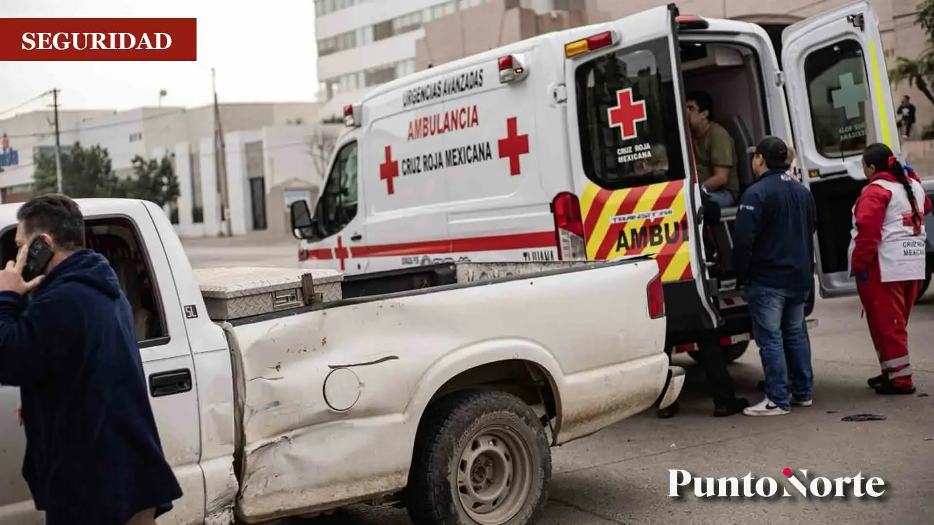 Un motociclista fue atendido tras un choque en el Bulevar Agua Caliente.