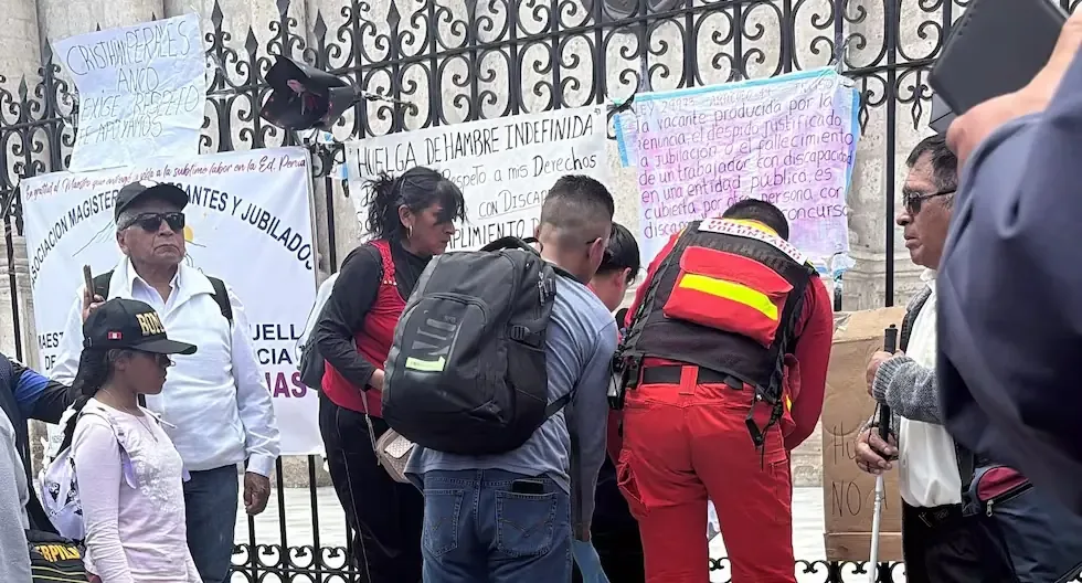 Un profesor busca que se respete la ley de empleo para personas con discapacidad en su institución.