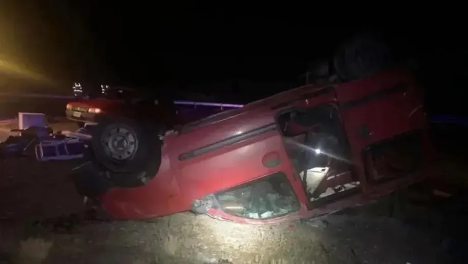 Un vuelco de un vehículo en la Ruta Nacional 250 causa tragedia familiar.