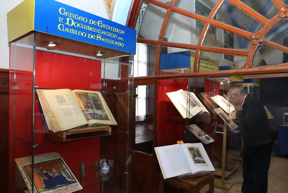 Una exposición gratuita presenta facsímiles de beatos hasta el 30 de junio.