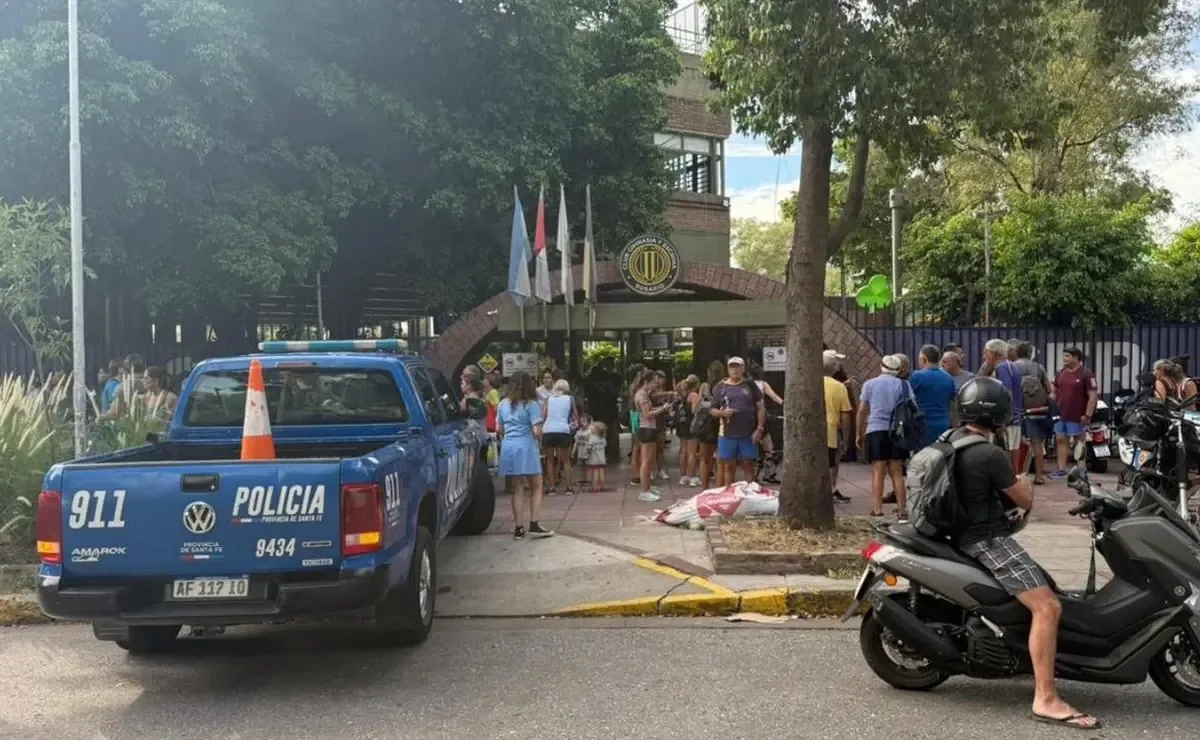 Una granada fue encontrada en el predio del club, generando evacuación y despliegue policial.