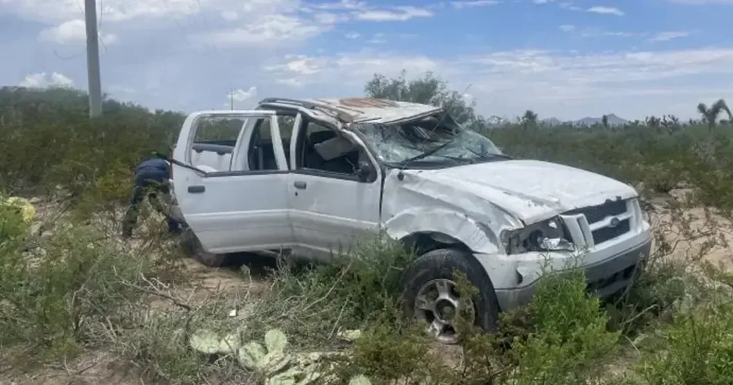 El accidente se registró en un camino vecinal durante la mañana del domingo, dejando varios heridos.