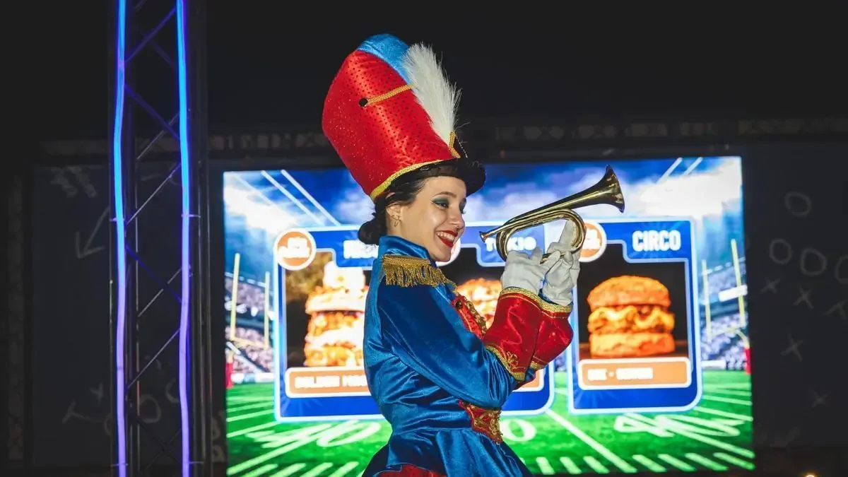 Una variedad de hamburguesas innovadoras compiten por el galardón en un evento único.