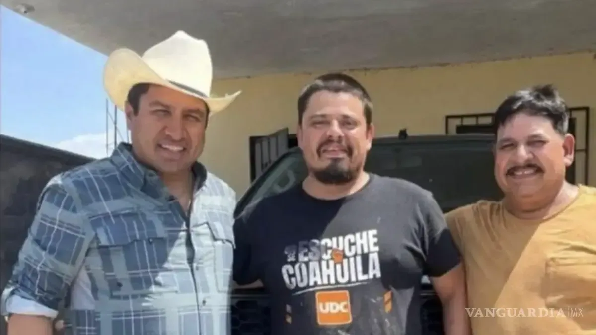 La inesperada llegada del cantante generó alegría entre los trabajadores.