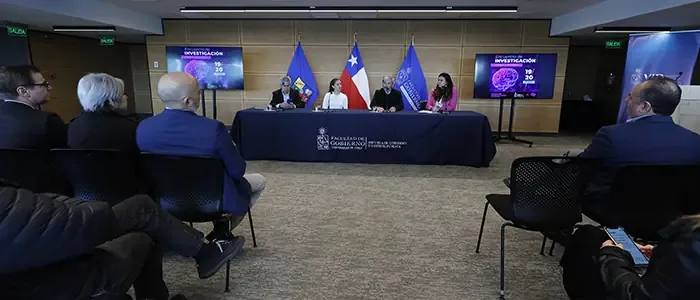 Buscan conectar el conocimiento científico con las necesidades sociales actuales.