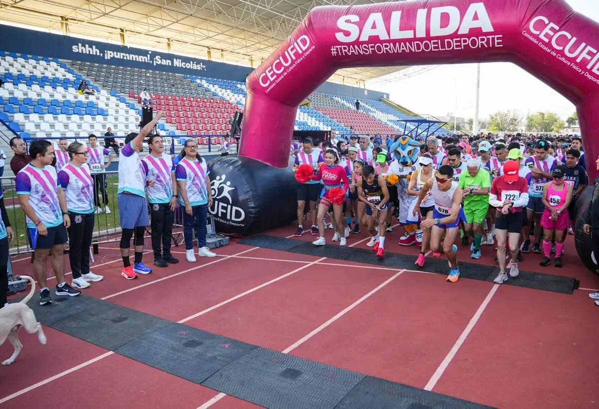 Este evento promueve la actividad física y el sentido de pertenencia en la comunidad universitaria.