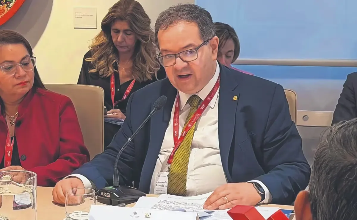 La reducción de financiamiento afecta la capacidad de las universidades para enfrentar problemas sociales y económicos.