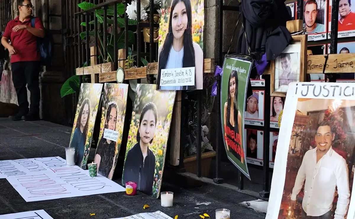 Estudiantes demandan justicia para sus compañeras víctimas de feminicidio en un contexto de inseguridad.