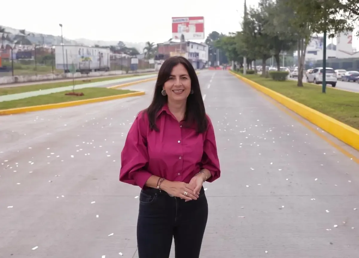 La obra mejora la infraestructura vial y promueve el desarrollo económico en la región.