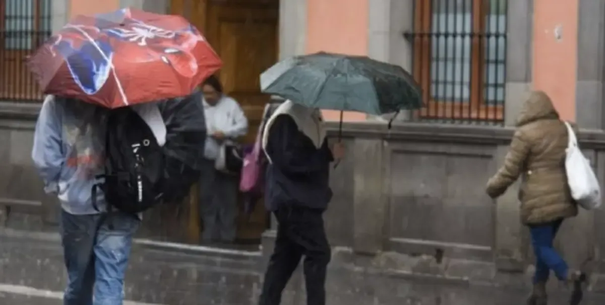 Usuarios del transporte público cuestionan la transparencia en la operación de unidades en circulación.
