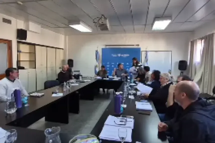 La organización sindical busca garantizar derechos laborales y mejorar la estructura de trabajo educativo.