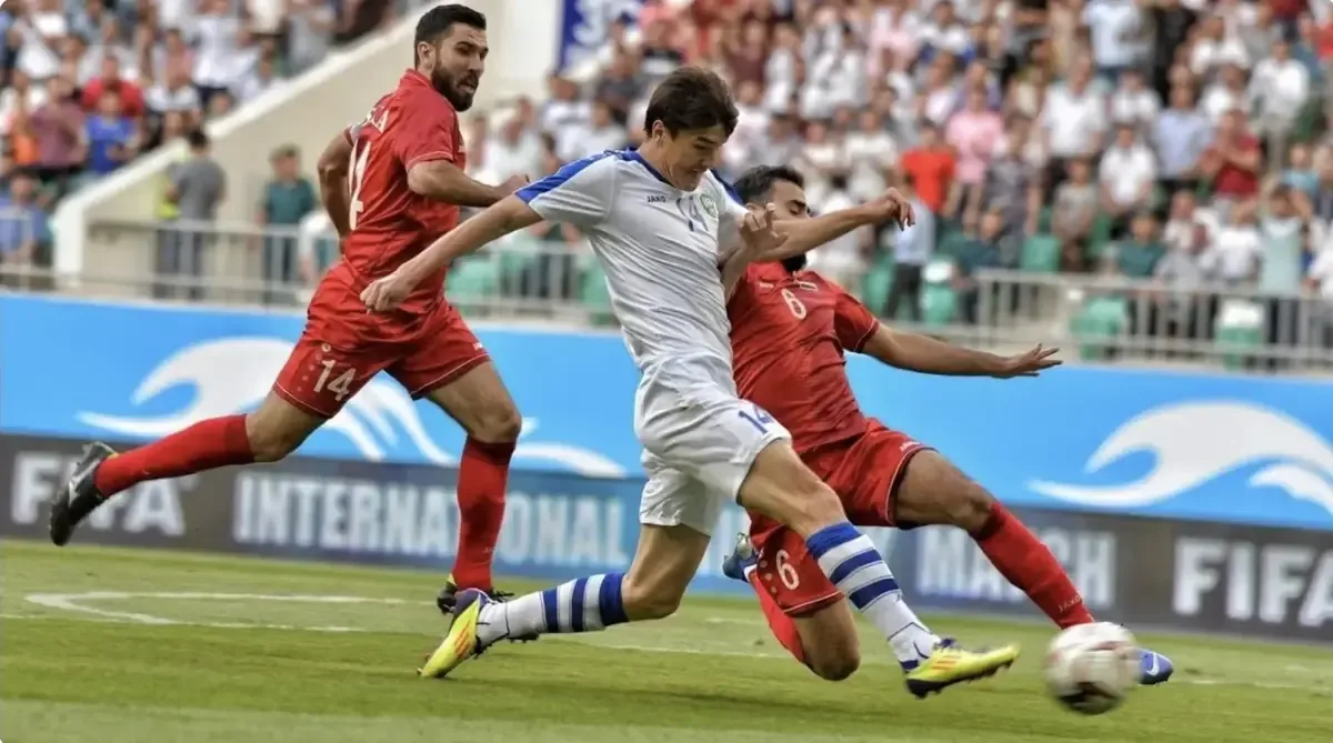 El encuentro mostró la superioridad uzbeka en el Milliy Stadion.