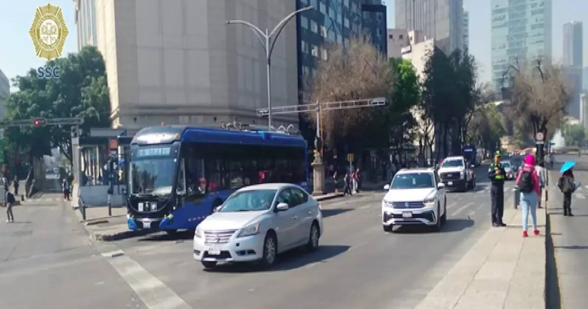 Varias áreas de la capital y Edomex presentan bloqueos y problemas viales significativos.