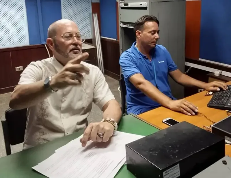 Reconocido como un maestro de la radiodifusión, Víctor Osorio ha dejado una huella imborrable en la radio cubana.