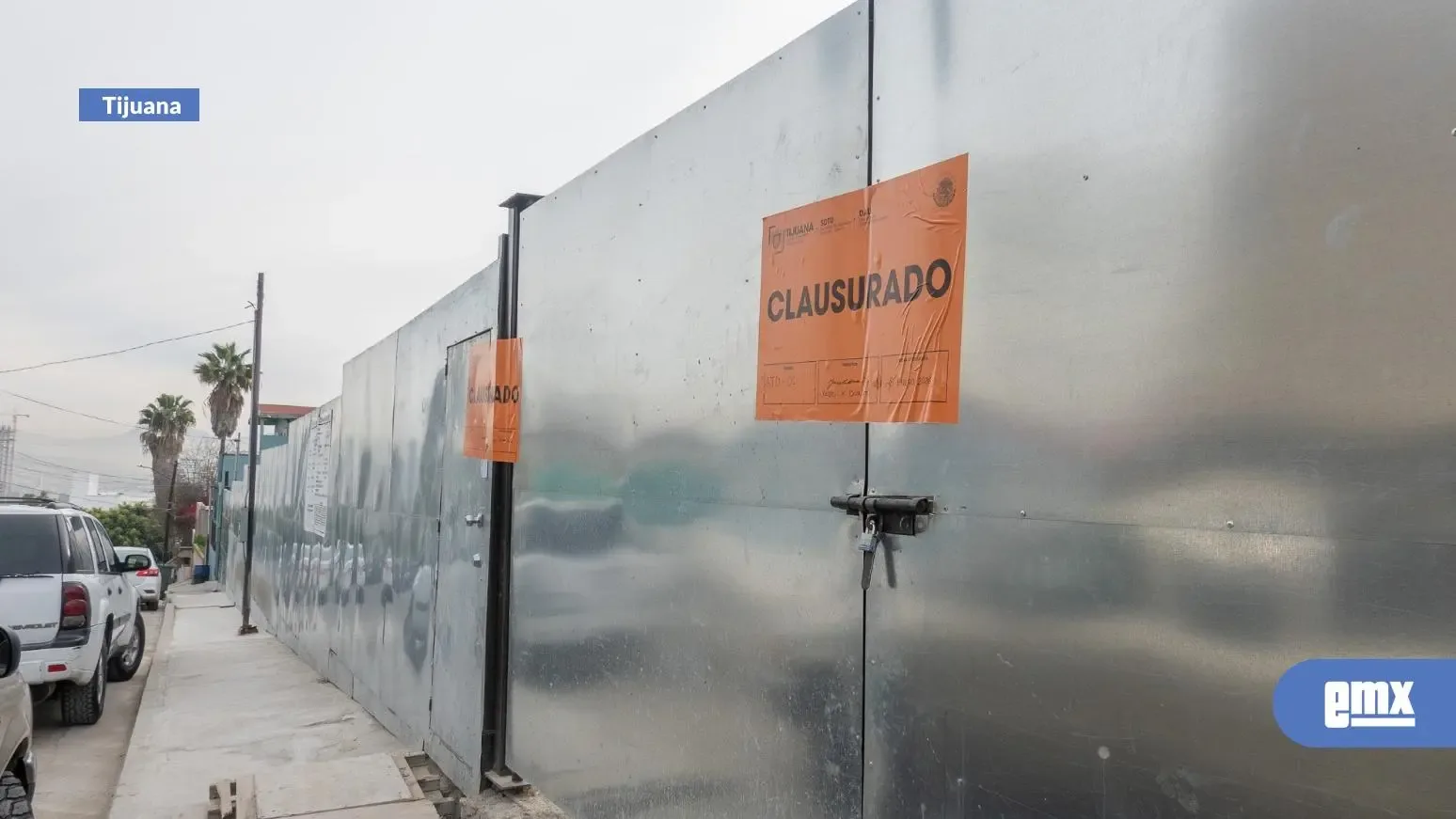 Vecinos de La Cacho piden acciones legales contra construcción peligrosa.