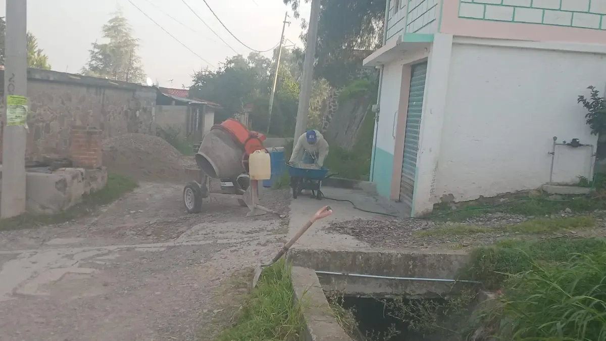 Habitantes de Tepeji del Río protestan ante la inacción del gobierno municipal en obras esenciales.