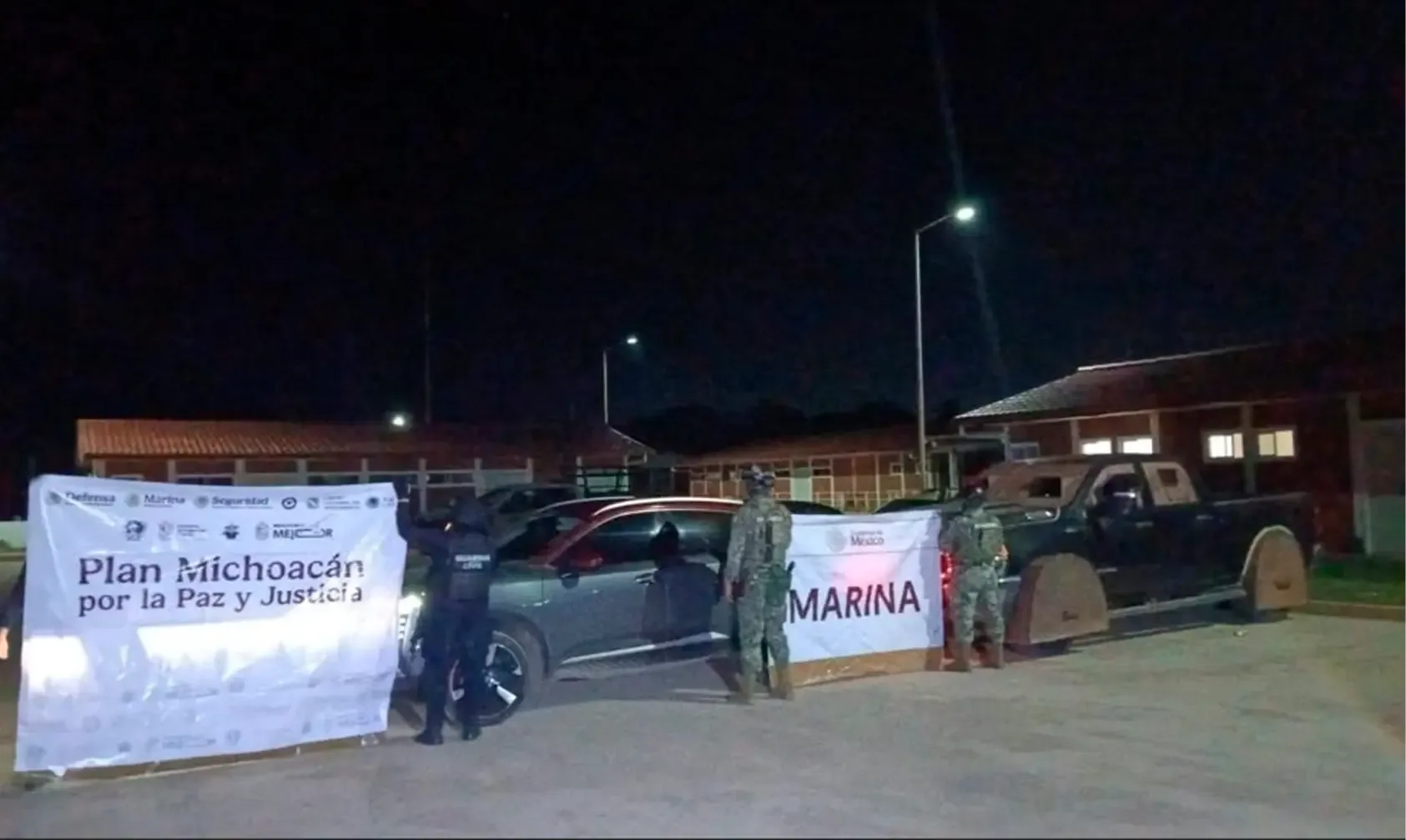 Vehículo "monstruo" asegurado por la Semar en un operativo en Aquila, Michoacán.
