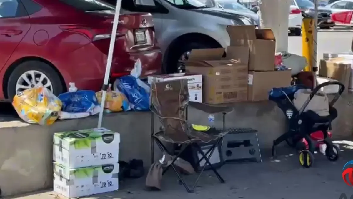 Los residentes buscan recaudar ayuda tras devastadores terremotos en Venezuela.