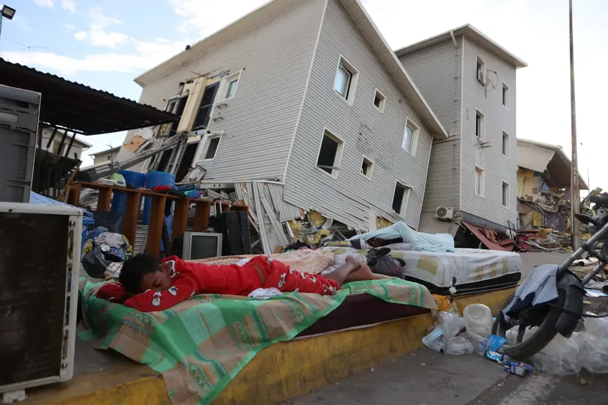 La crisis humanitaria en Venezuela se agrava mientras las labores de rescate enfrentan múltiples desafíos.