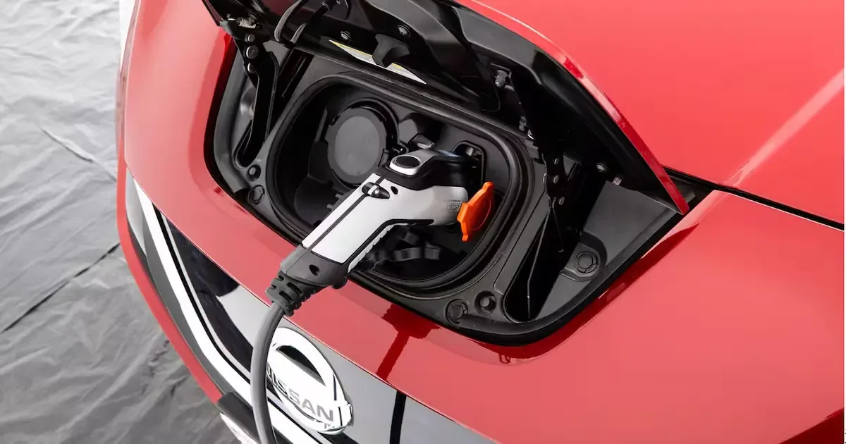 La falta de infraestructura y la incertidumbre de los consumidores frenan el crecimiento de ventas de autos eléctricos en el país.