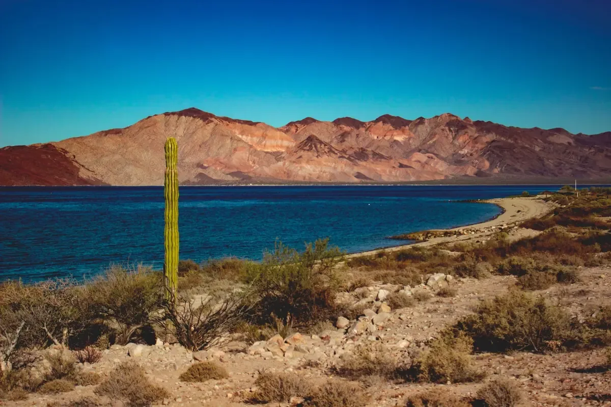 Los vientos de Santa Ana generarán condiciones de calor y riesgo de tolvaneras en la región.