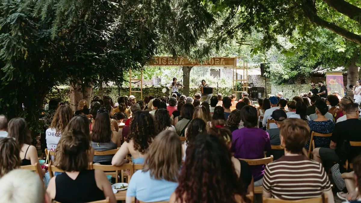 El festival promueve la cultura y la naturaleza en un entorno rural con un variado cartel musical.