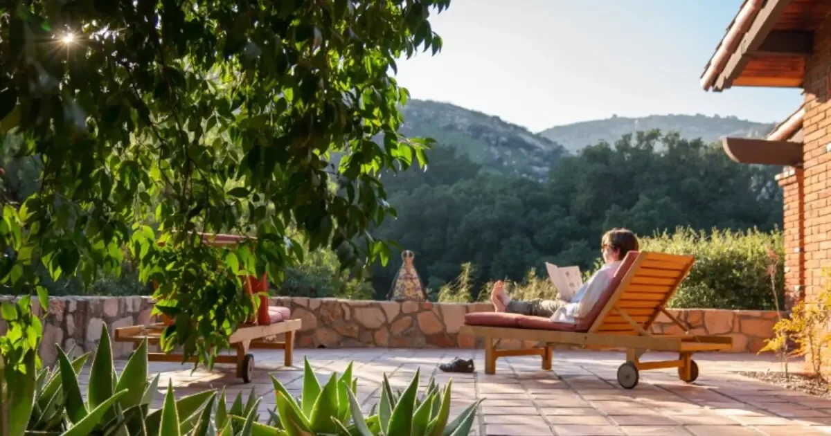 Vista panorámica de Tecate, el Pueblo Mágico que invita al relax y bienestar.