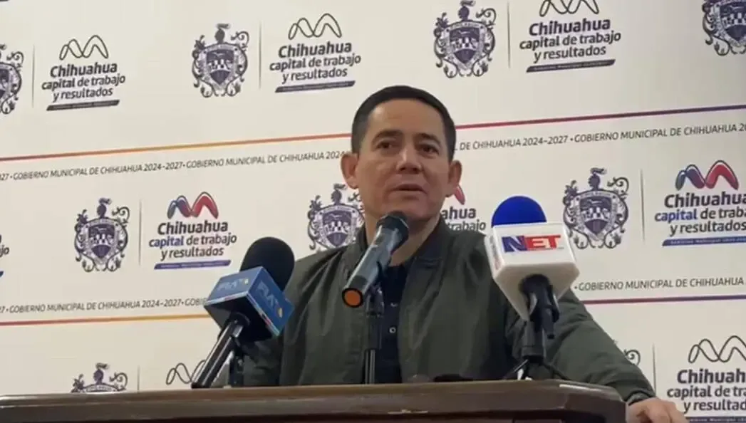 Visual de la ciudad de Chihuahua, mostrando un patrullaje de seguridad pública.