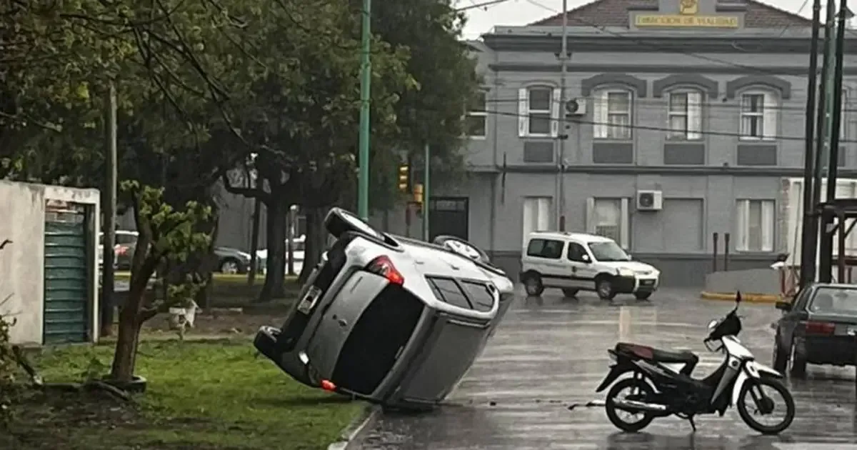 El accidente se registró en la zona de 48 entre 122 y 123; la mujer fue trasladada a un hospital.