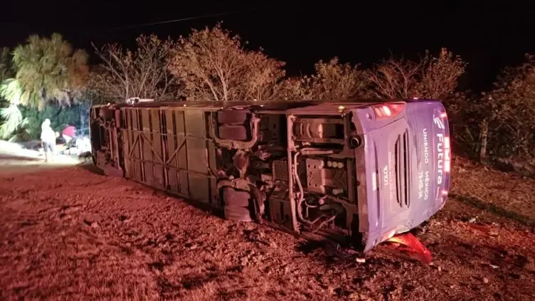 Un accidente en la carretera federal 81 impacta a pasajeros que viajaban entre Monterrey y Tampico.