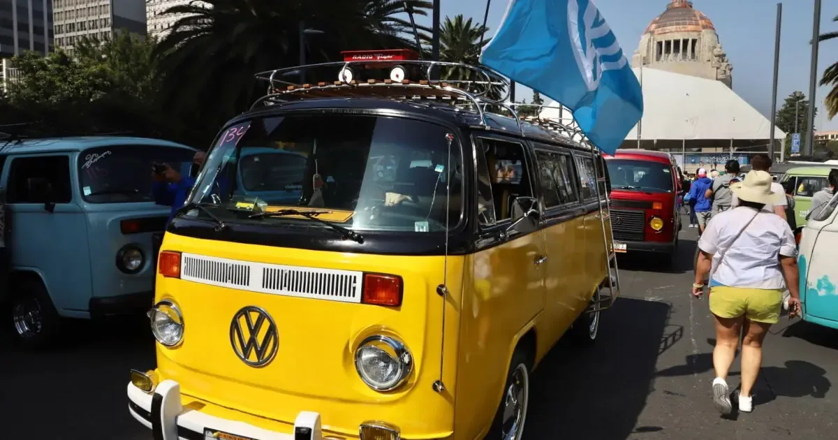 La Combi se produjo en México desde 1970, representando una parte esencial de la cultura automotriz nacional.