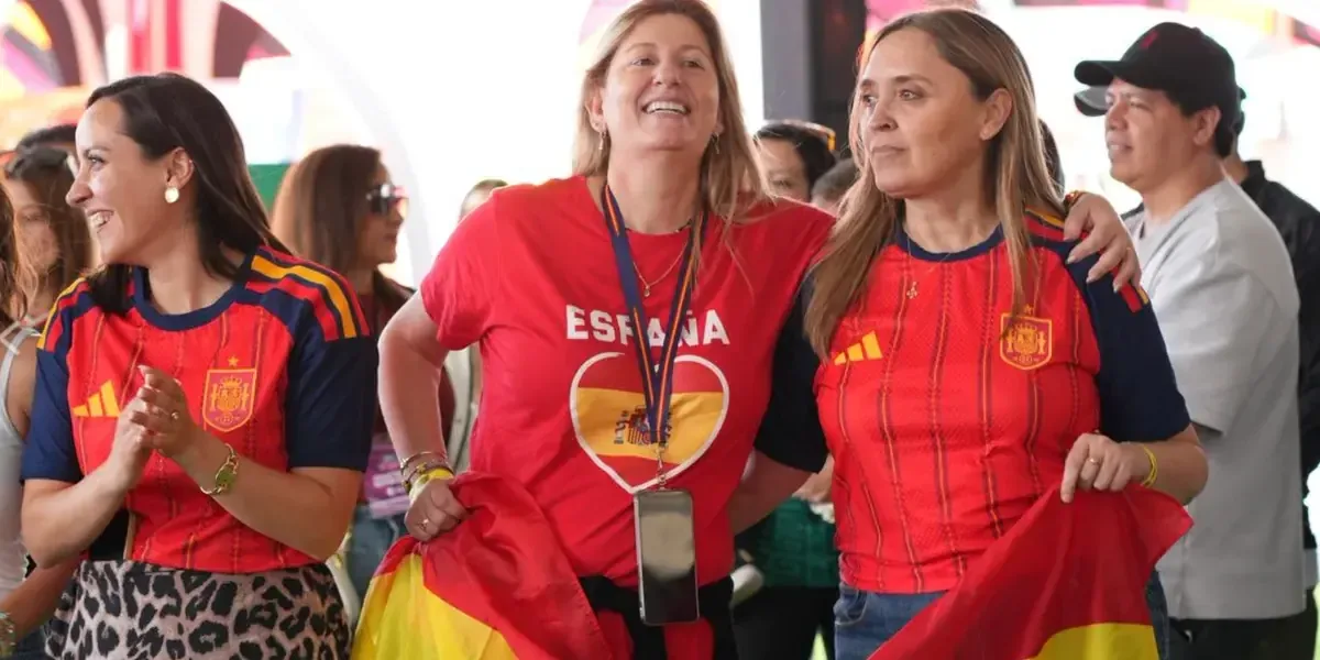La Zona Fest en Querétaro atrae a una gran multitud, destacando su relevancia cultural y económica para la región.