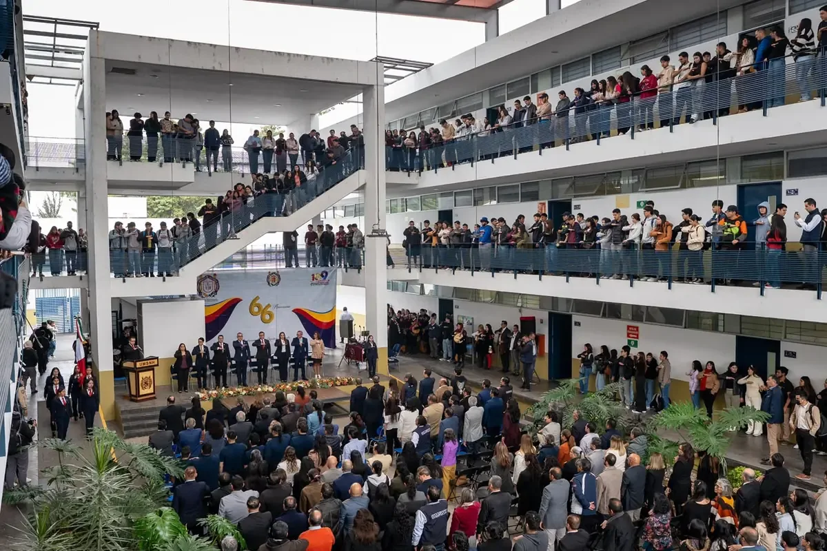 La rectora Yarabí Ávila destaca el compromiso con una universidad moderna y con mejores oportunidades.