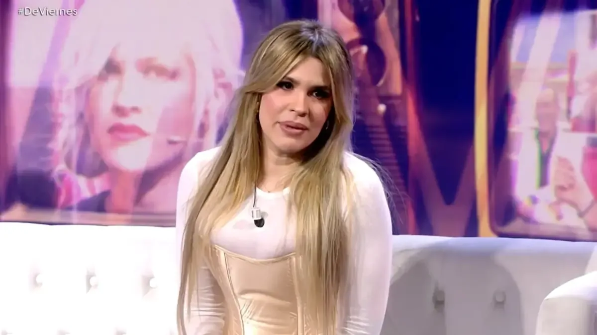La presentadora explica su situación de salud y prioriza su bienestar en redes sociales.