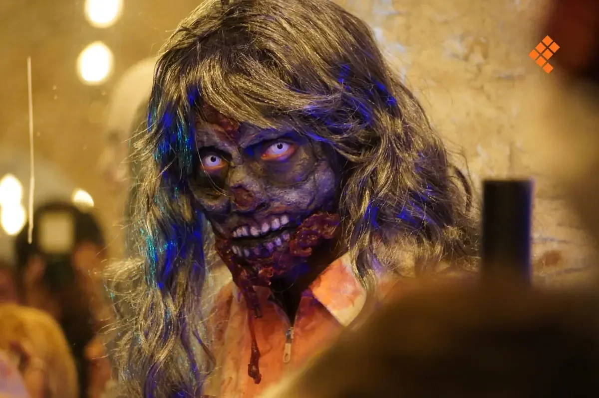 La marcha se llenará de zombis y actividades para celebrar Halloween y la Noche de Muertos.